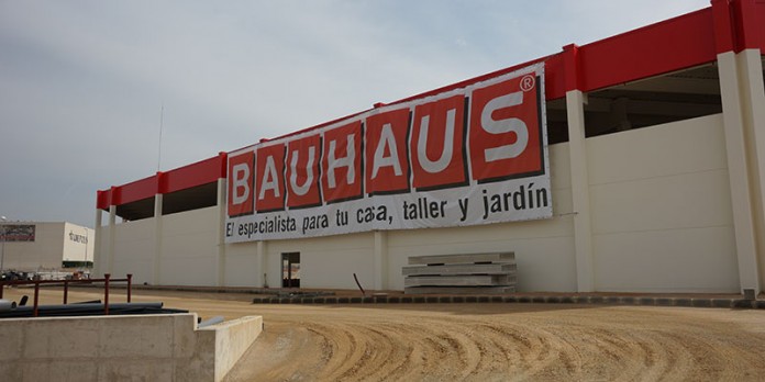 Imagen de las obras del centro Bauhaus en Paterna