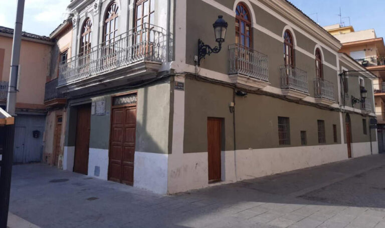 Paterna abre desde hoy el Hostal-Cuadra de la Plaza del Pueblo a turistas para dar a conocer sus más de 100 años de historia