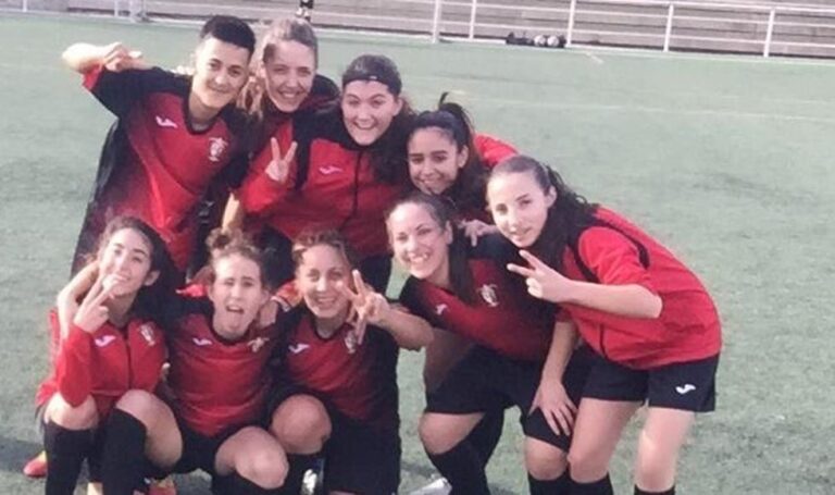 El CFF Juventud Paternense organiza unas jornadas de puertas abiertas para nuevas jugadoras