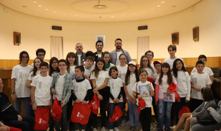 Los niños y niñas del Consejo de la Infancia recogerán la Insignia de Oro en nombre de todo el Pueblo de Paterna