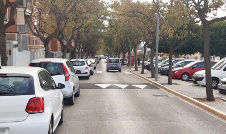 Paterna instala badenes “lomos de asno” para disminuir la velocidad en diferentes puntos de la ciudad