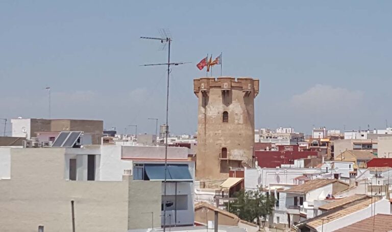 Paterna, líder en demanda de alquiler en la Comunitat, avanza hacia su declaración como Zona Tensionada para garantizar el acceso a una vivienda asequible