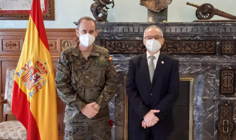 El Cronista Oficial de Paterna, nombrado Embajador Cultural de la Marca Ejército