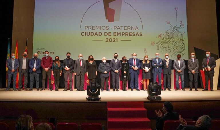 El tejido empresarial se da cita en la gala de la VI edición de los Premios Paterna Ciudad de Empresas