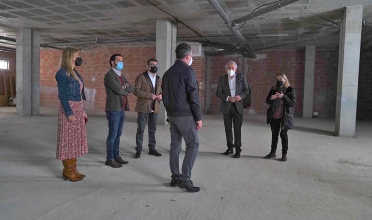Paterna visibiliza su apuesta por el empleo con la visita del autobús LABORA