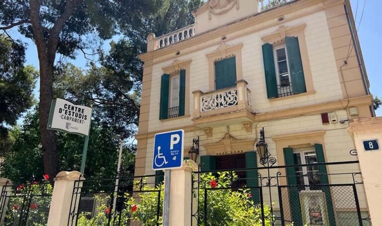 Más de 1.300 estudiantes pasan por el Centro de Estudios de Campamento en Paterna durante los meses de verano