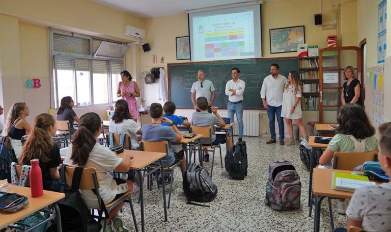 Paterna comienza el nuevo curso escolar con 16.030 estudiantes
