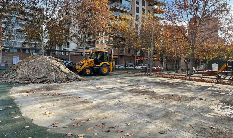 Paterna comienza la renovación de más  parques infantiles en los barrios de Santa Rita, Mas de Rosari y Lloma Llarga