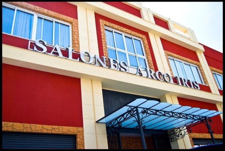 El Ayuntamiento de Paterna adquiere los emblemáticos Salones Arco Iris a los que dará un uso municipal