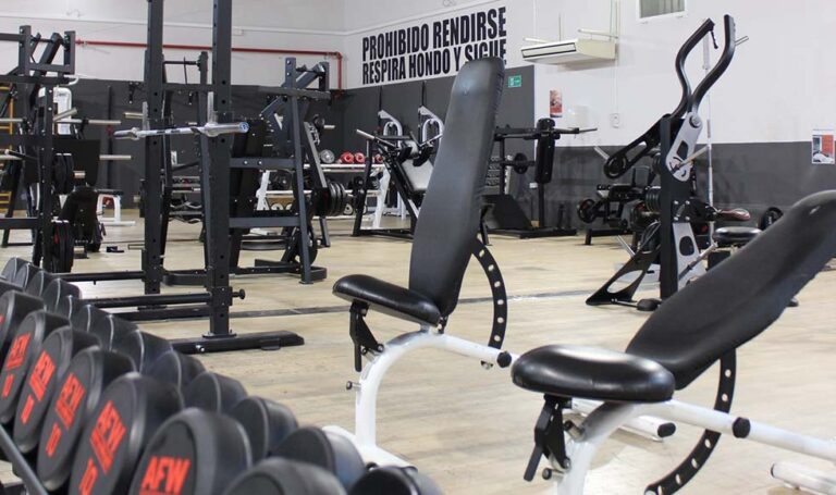 El polideportivo de La Canyada y Esport a Paterna mejoran su equipamiento con una inversión de 70.000€