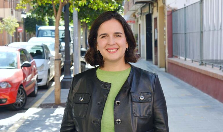 Sara Palma presenta una lista electoral repleta de caras nuevas para alcanzar la Alcaldía de Paterna