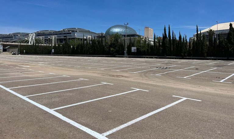 El parking municipal de Los Naranjos de Paterna, iluminado con Led, videovigilado y accesible 100% abre hoy sus puertas