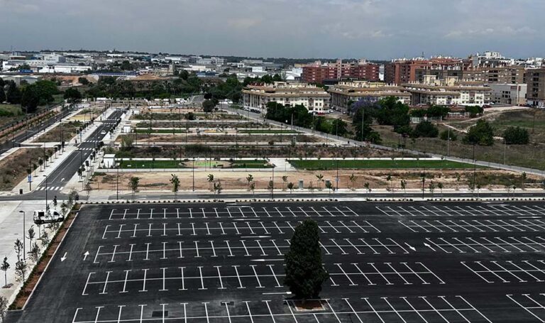 Paterna abre la zona residencial de Los Molinos con sus áreas comunes finalizadas y un macroparking público de 450 plazas