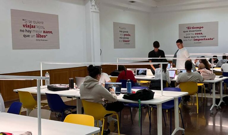 El Ayuntamiento de Paterna amplía el horario de apertura del Centro de Estudios Arcoíris durante este verano