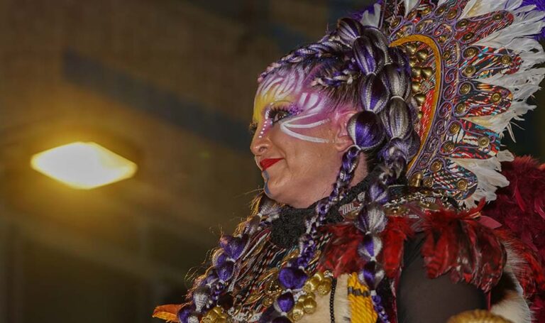 Zihara conquista Paterna en la Gran Nit Mora con una demostración de fuerza tribal