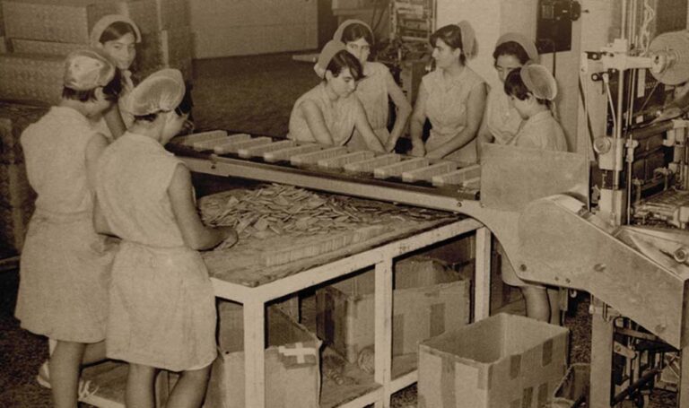 Paterna acoge la proyección audiovisual  En recuerdo de Galletas Río en homenaje a la mítica fábrica de pastas de la ciudad