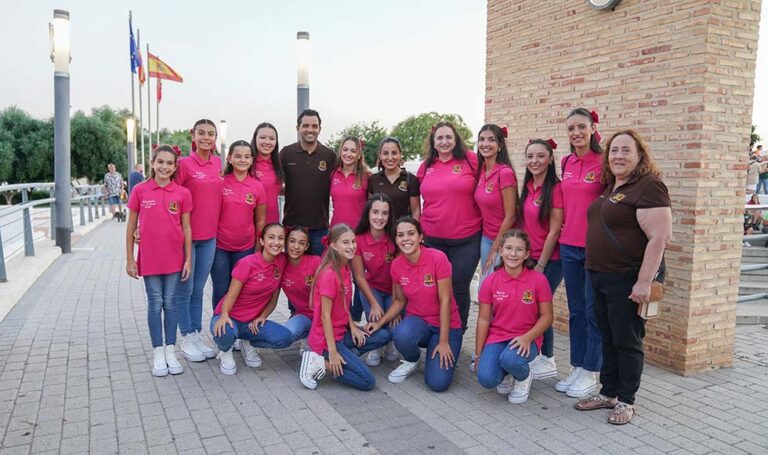 Las Fallas de Paterna impregnan la ciudad de ‘Germanor Fallera’
