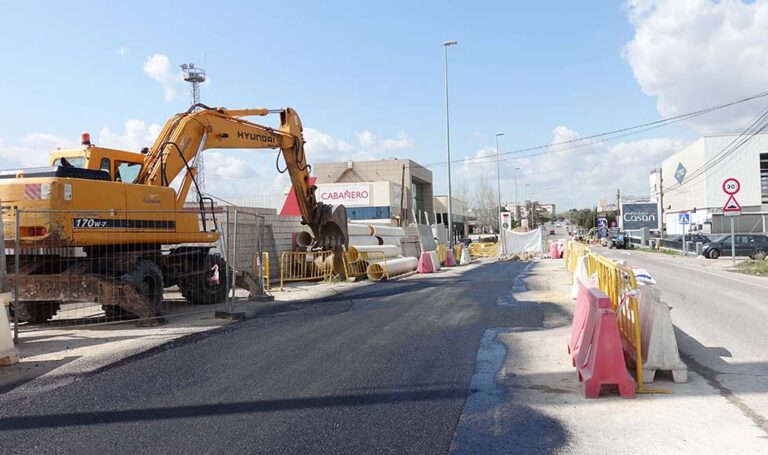 La Asociación Empresarial Polígono Industrial L’Andana y el Ayuntamiento de Paterna impulsan mejoras en infraestructuras y seguridad