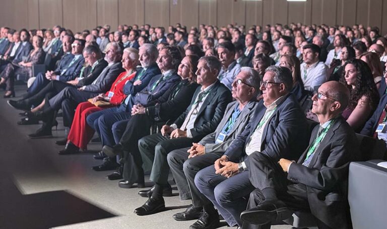 El primer Encuentro Empresarial Fuente del Jarro reivindica el papel del empresario como motor económico y social