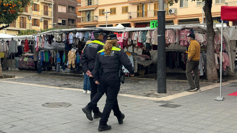 El Ayuntamiento de Paterna adjudica 760€ a una vecina que los encontró en la calle tras pasar dos años sin que nadie los reclamara