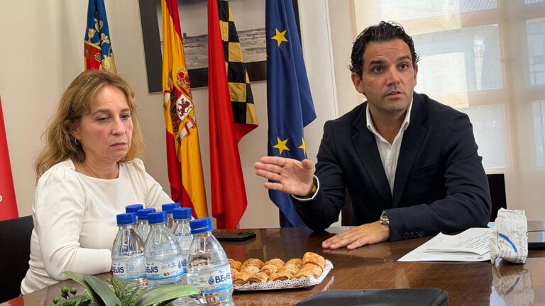 Paterna estudia abandonar la EMTRE