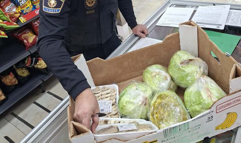 Inspecciones de la Policía Local en fruterías de Paterna permiten incautar 150 kilos de naranjas sin origen acreditado