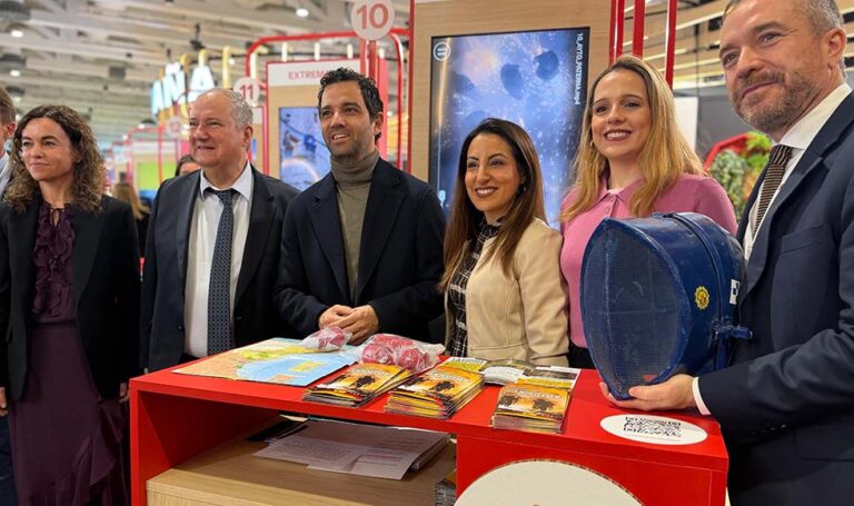 Paterna promociona su Cordà en la Feria de Turismo de Berlín para impulsar su declaración como Fiesta de Interés Internacional
