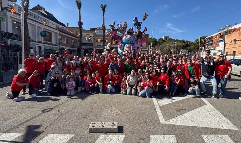 La Falla Plaça Porta del Sol-La Canyada revalida el primer premio con su monumento mayor y la Falla Dos de Maig, ganadora del monumento infantil de la Sección Especial de las Fallas de Paterna 2026 