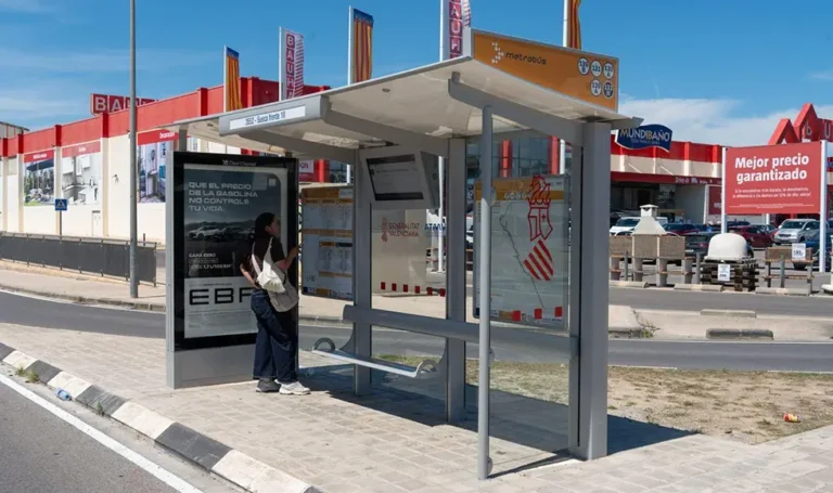 Paterna amplía su autobús municipal gratuito y 100% eléctrico con nuevas paradas junto a Heron City