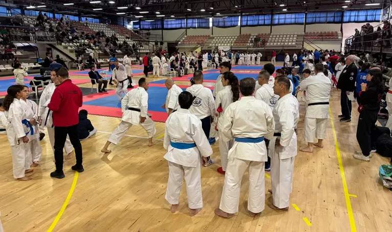 Paterna eleva a 500.000 euros la inversión en becas deportivas para atender el 100 % de las solicitudes